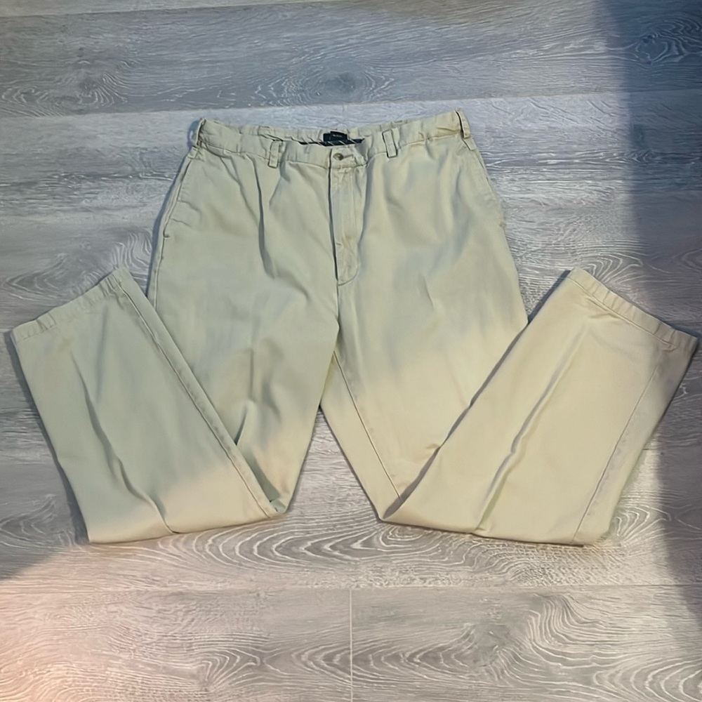 Men’s IZOD tan dress pants